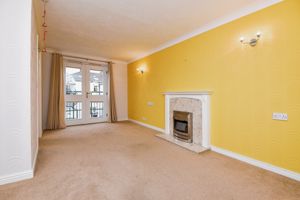 Living Room- click for photo gallery